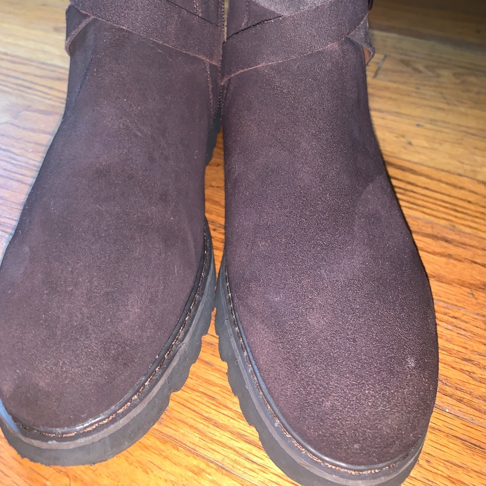 DONALD J PLINER BROWN BOOTS